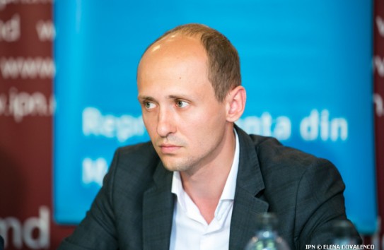 {Вовк — Гросу: Фермерам нужны решения, а не поздравления} Молдавские Ведомости