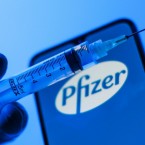 «Pfizer» заставляет Румынию через суд выкупить вакцин на 550 миллионов евро 