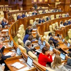 Парламент утвердил переход на новые удостоверения личности