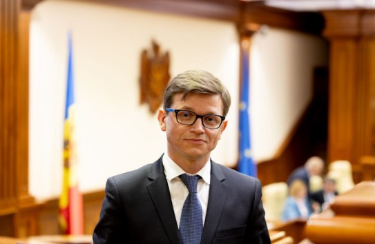 {Профессор экономики, вернувшийся из Франции, назначен членом наблюдательного совета НБМ} Молдавские Ведомости