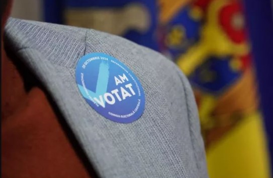 {Вместо печатей - стикеры. В Молдове больше не будут проставлять «Votat» } Молдавские Ведомости