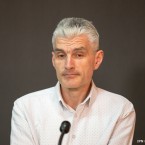 Слусарь пожелал Санду выиграть во втором туре и набросал план