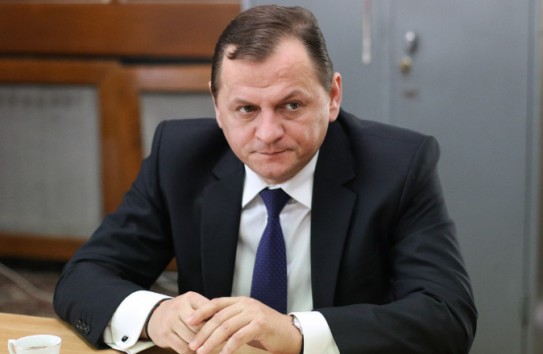 {Директор Службы внешней разведки Румынии съездил в Абу Даби на гонки "Формулы 1"} Молдавские Ведомости