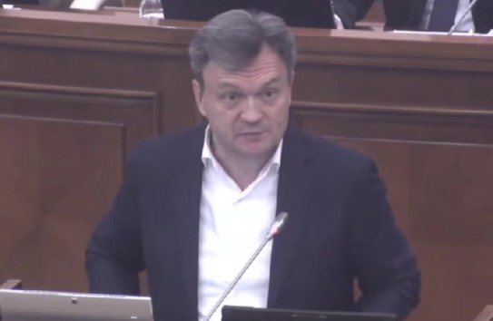 {Ночное заседание парламента: "Пусть агенты Кремля в этом зале поймут: план дестабилизации не удастся"} Молдавские Ведомости