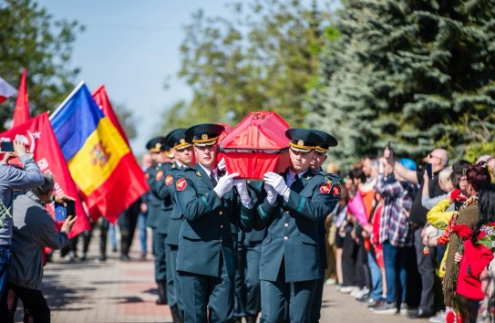{Кто боится празднования Дня Победы} Молдавские Ведомости