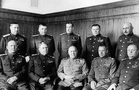{Потомки советских военачальников почтут их память у Кремлевской стены} Молдавские Ведомости