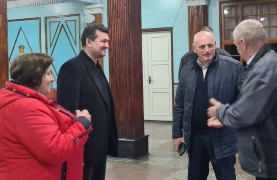 {Мунтян в Ларге: «Власть игнорирует села и реальные проблемы людей»} Молдавские Ведомости