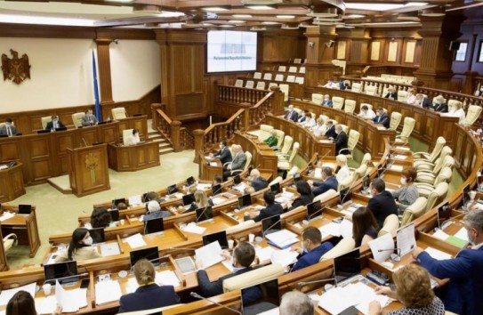 {В аэропорт в Маркулештах придется вложить 4 миллиона евро } Молдавские Ведомости