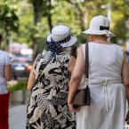 С 1 июля пенсионный возраст для женщин увеличивается на полгода