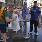 Из-за жары в европейских странах закрылись школы