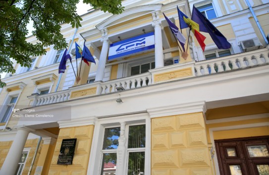 {ЖДМ выплатила долг по зарплате 1000 бывшим сотрудникам-пенсионерам} Молдавские Ведомости
