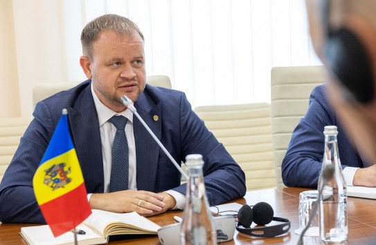 {Назначения без компетенции: от инспектора МВД до вице-премьера по реинтеграции } Молдавские Ведомости