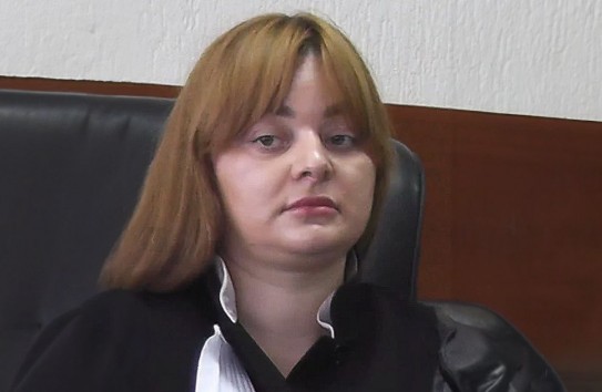 {Судье, которая вела дело Гуцул, угрожали убийством, но в полицию она не обратилась } Молдавские Ведомости