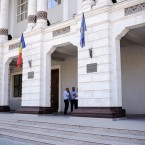 Офицер НЦБК судится с ГП из-за зарплаты 