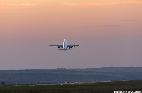 {Три украинских самолета проходят техобслуживание в аэропорту Мэркулешть} Молдавские Ведомости