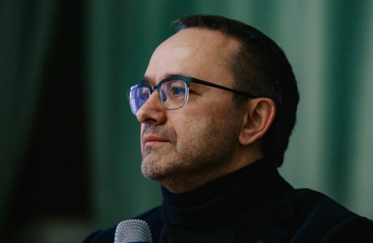 {Звягинцев, Долин и Чичваркин желают стать молдаванами} Молдавские Ведомости