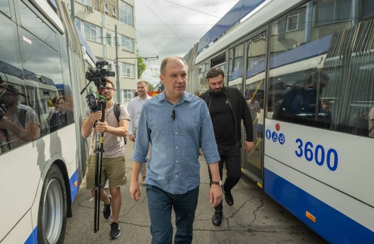 {Чебан: «Премьер не говорит о достижениях правительства, а распространяет ложь обо мне»} Молдавские Ведомости