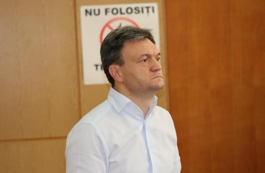 {Зачем Речан поехал в Японию} Молдавские Ведомости