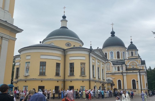 {Евросоюз готовит очередную дискредитацию Православной Церкви Молдовы } Молдавские Ведомости