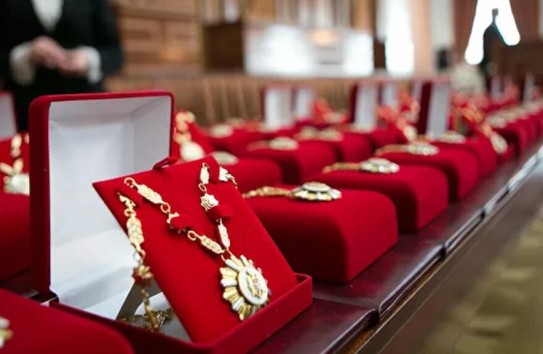 {Тимофти, Нантой, Шоймару, Немеренко получили орден Республики} Молдавские Ведомости