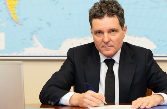 {Мариус Лазурка, экс- посол в РМ, новый советник в Президентской администрации Румынии} Молдавские Ведомости
