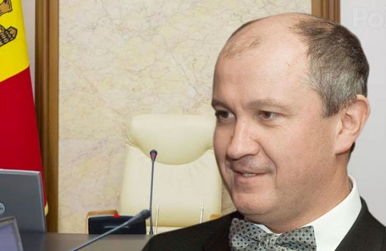 {"Внутри партии Санду продолжается подковерная лютая война вокруг выдвижения Мунтяну"} Молдавские Ведомости