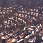 Парламент со старта нарушает законы