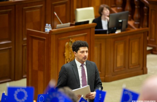 {Мариан: Деньги на компенсации есть, и это не гранты: доходы бюджета растут} Молдавские Ведомости