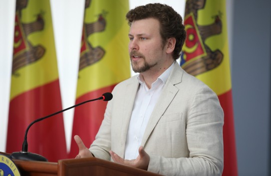 {Перчун против обязательного преподавания гагаузского языка и истории} Молдавские Ведомости