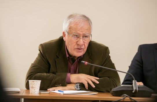 {Дьяков: Российский дом в Париже никому не мешает } Молдавские Ведомости