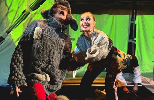 {Марвел по-кишиневски: спектакль по молдавским сказкам с электрометлой и буздуганом-трансформером} Молдавские Ведомости