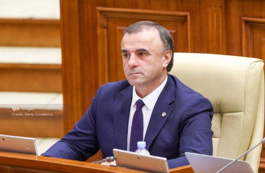 {Тарлев: Правительство не ответило, откуда возьмет газ и бензин} Молдавские Ведомости