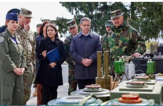 {В Молдову поставлено военное оборудование и боеприпасы почти на 24 миллиона евро } Молдавские Ведомости