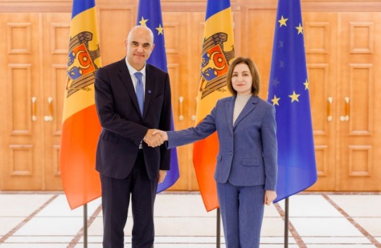 {Санду: Молдова готова активно помогать Европе в защите демократий от гибридных атак} Молдавские Ведомости