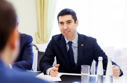 {Попшой готов поделиться с Европой опытом нейтрализации России} Молдавские Ведомости