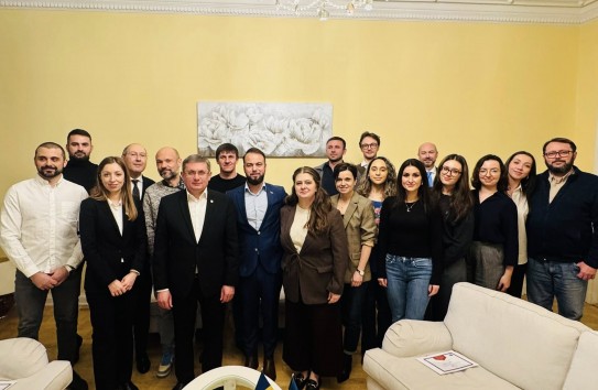 {Гросу: «Москва инвестировала почти 400 миллионов евро в выборы 28 сентября»} Молдавские Ведомости