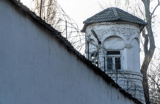 {Европейцев беспокоит ситуация с "опущенными" в молдавских тюрьмах } Молдавские Ведомости