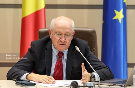 {Филат: Грузовик с оружием 13 раз пересекал границу, но никто в отставку не подал} Молдавские Ведомости