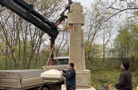 {Еще один памятник генералу Поеташу} Молдавские Ведомости