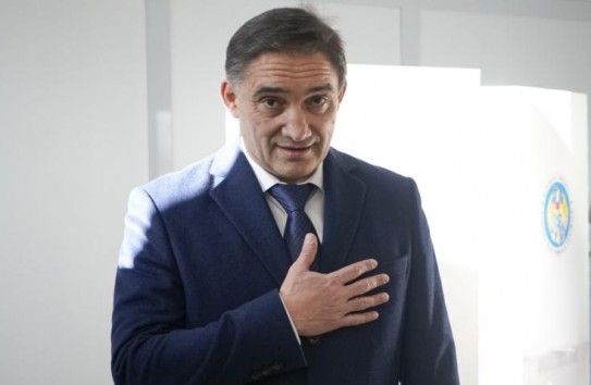 {Стояногло: Почему власти говорят о коррупции в прошедшем времени?} Молдавские Ведомости