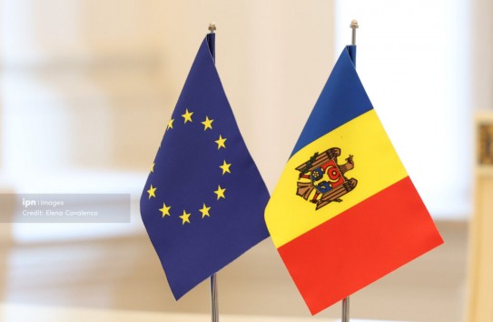 {ЕС призывает Молдову ускорить судебную реформу и продолжить борьбу с коррупцией} Молдавские Ведомости