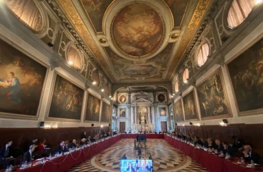 {Венецианская комиссия сомневается в необходимости объединения двух прокуратур } Молдавские Ведомости