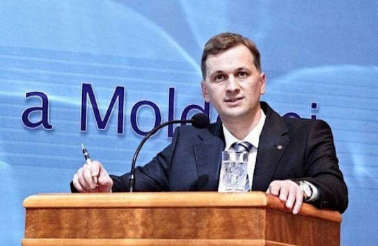 {Экс-главы НБМ и BEM заявили, что не получали указаний от Плахотнюка} Молдавские Ведомости