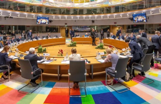 {Никакого репарационного кредита Киеву - никакого открытия переговоров о вступлении РМ в ЕС} Молдавские Ведомости