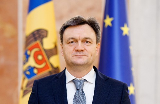 {Кишинев разрешает перенаправление грузовых перевозок из Украины } Молдавские Ведомости