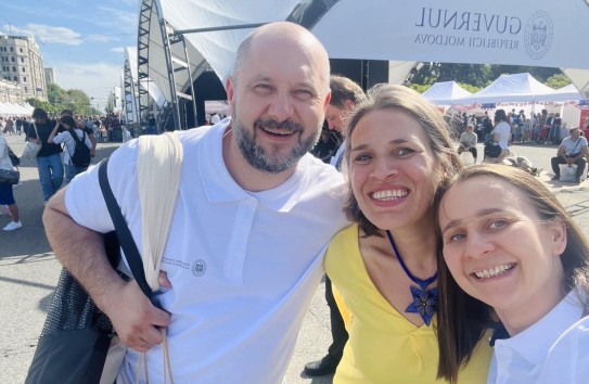 {Парликов: «Впервые за 30 лет у Молдовы есть и тепло, и электроэнергия, и газ»} Молдавские Ведомости