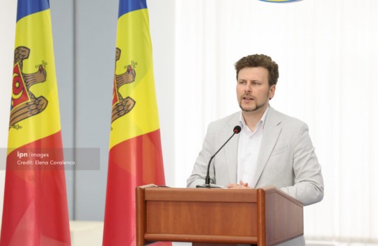 {Перчун ставит смену руководства условием финансирования федерации каратэ-до (WKF) } Молдавские Ведомости