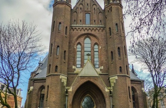 {В Амстердаме сгорела 150-летняя церковь Вонделкерк} Молдавские Ведомости