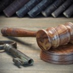 Павловский: Для рассмотрения всех дел нужно до 20 тысяч судей, а их около 500