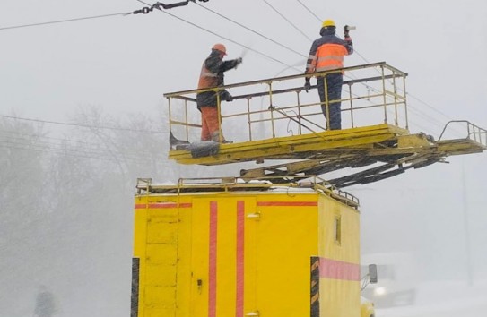 {Более 12 тысяч румын остаются без электричества из-за снегопада} Молдавские Ведомости